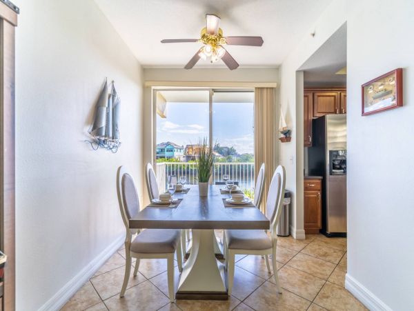 St. Petersburg Condo 1015917