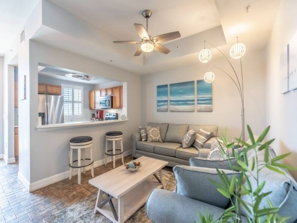 St. Petersburg Condo 1015918
