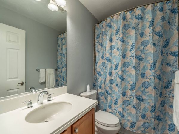 St. Petersburg Condo 1015918