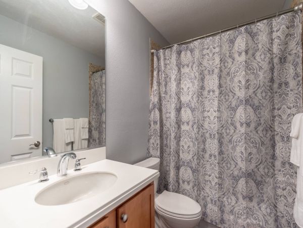 St. Petersburg Condo 1015918