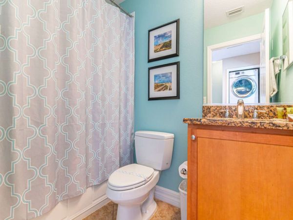 St. Petersburg Condo 1015919