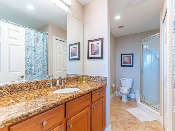 St. Petersburg Condo 1015919