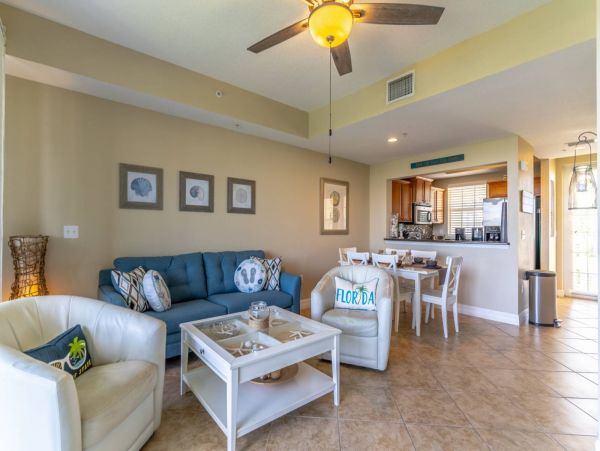 St. Petersburg Condo 1015920