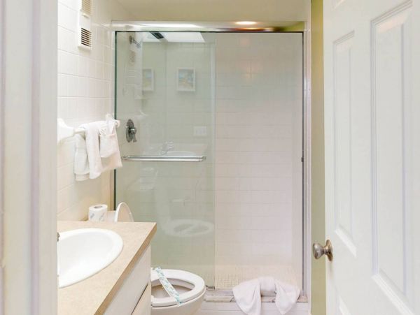 St. Petersburg Condo 1015921
