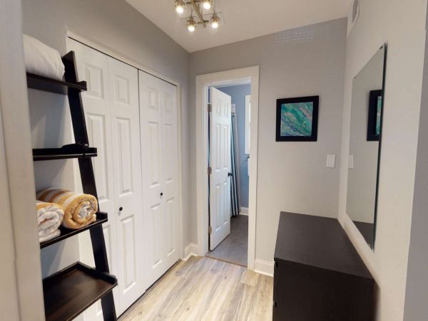 St. Petersburg Condo 1015923