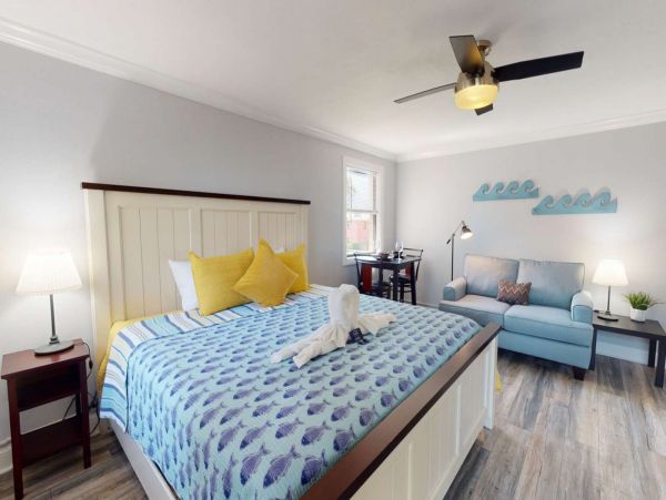 St. Petersburg Condo 1015923