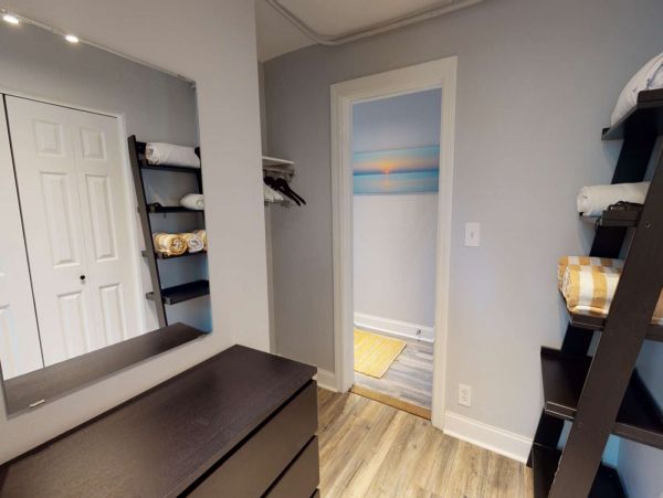 St. Petersburg Condo 1015923