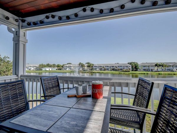 St. Petersburg Condo 1015926