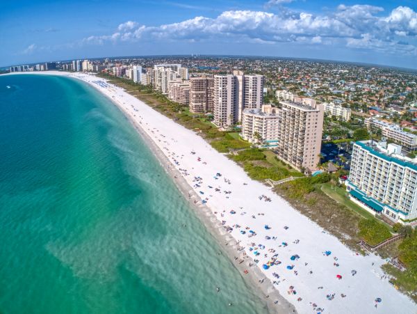 Two Bedroom Vacation Condo in Naples Sleeps Four Guests