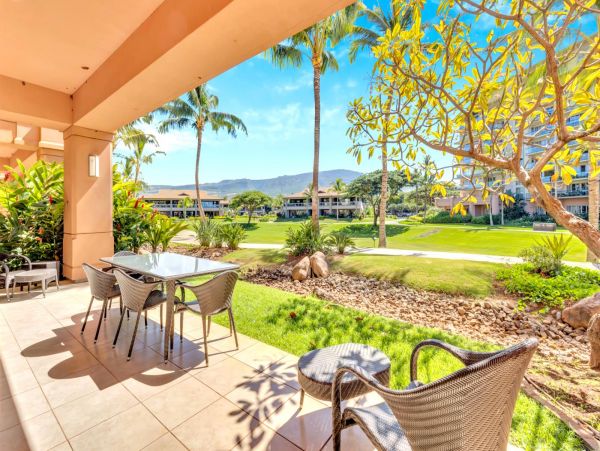 Kaanapali Vacation Condo Two Bedrooms Walk To Beach