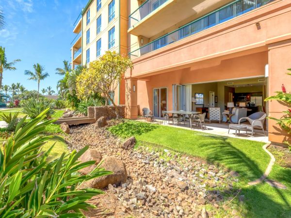 Kaanapali Vacation Condo Two Bedrooms Walk To Beach