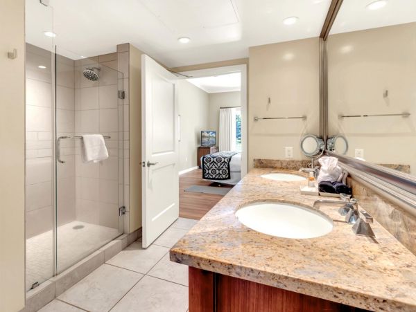 Kaanapali Vacation Condo Two Bedrooms Walk To Beach