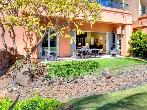 Kaanapali Vacation Condo Two Bedrooms Walk To Beach