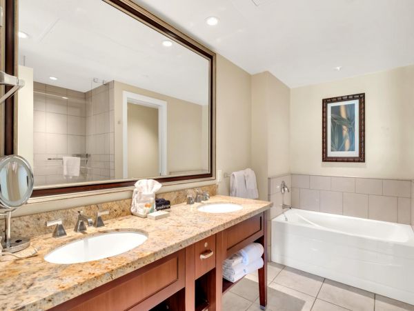 Kaanapali Vacation Condo Two Bedrooms Walk To Beach