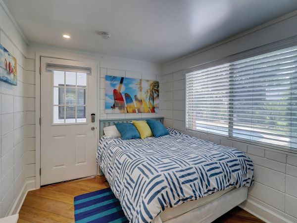 Hilton Head Four Bedroom Vacation Pool Home Sleeps 12