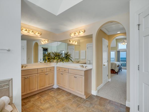 The Outer Banks Home 1015938