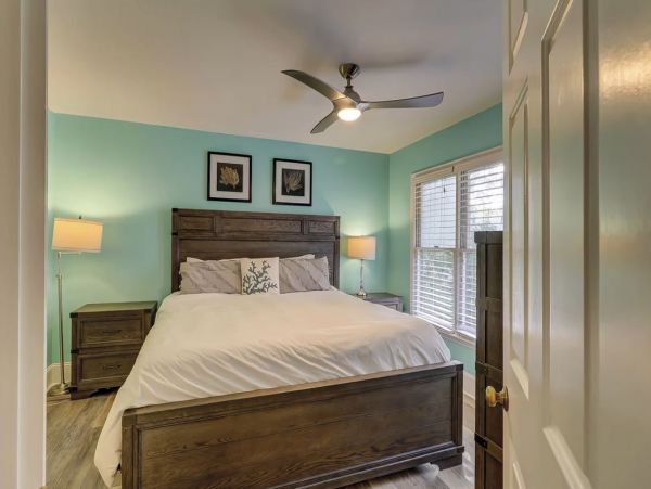 Hilton Head Three Bedroom Vacation Townhome Sleeps 8