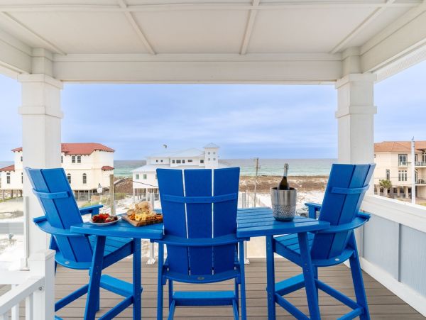 Luxurious Beachfront Navarre Beach Vacation Home - 9-Bedrooms & Private Pool