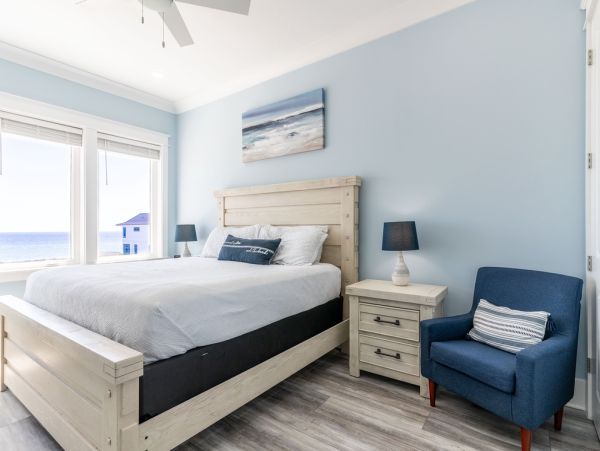 Luxurious Beachfront Navarre Beach Vacation Home - 9-Bedrooms & Private Pool