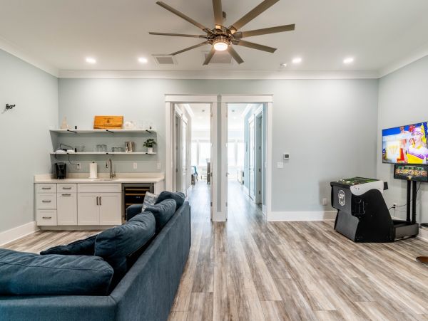 Luxurious Beachfront Navarre Beach Vacation Home - 9-Bedrooms & Private Pool