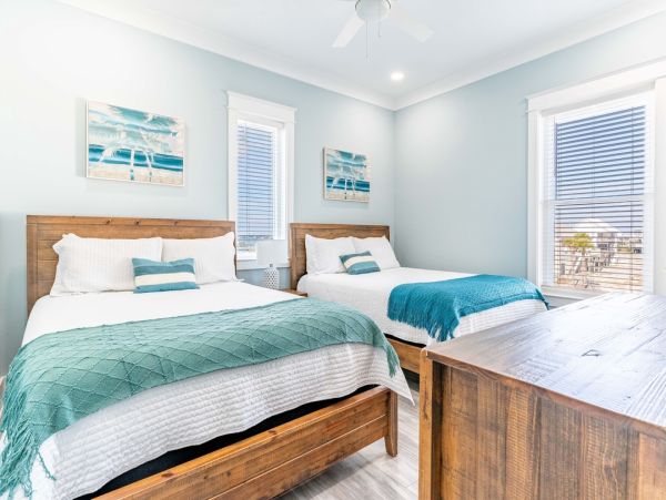 Luxurious Beachfront Navarre Beach Vacation Home - 9-Bedrooms & Private Pool