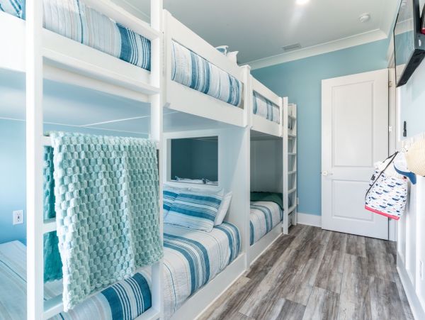 Luxurious Beachfront Navarre Beach Vacation Home - 9-Bedrooms & Private Pool