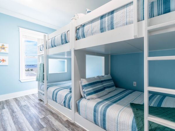 Luxurious Beachfront Navarre Beach Vacation Home - 9-Bedrooms & Private Pool