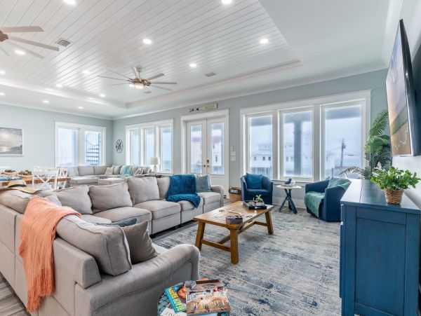 Luxurious Beachfront Navarre Beach Vacation Home - 9-Bedrooms & Private Pool