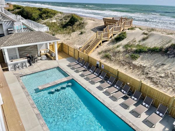 The Outer Banks Home 1015979