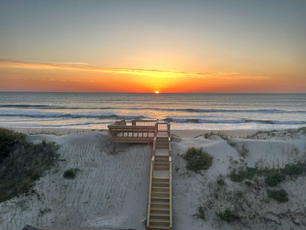 The Outer Banks Home 1015979