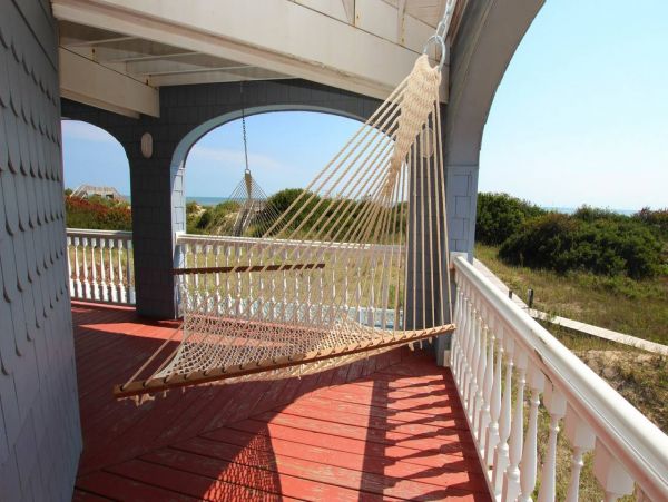 Corolla Vacation Home Six Bedroom On Beach