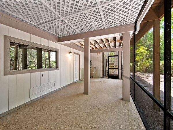 Sanibel Vacation Home Three Bedrooms Communal Pool