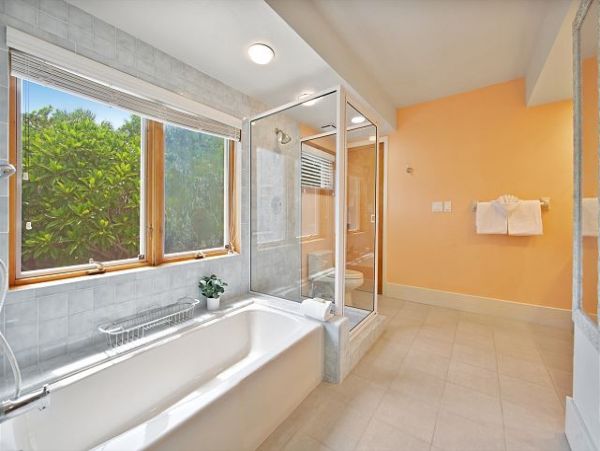 Sanibel Vacation Home Three Bedrooms Communal Pool