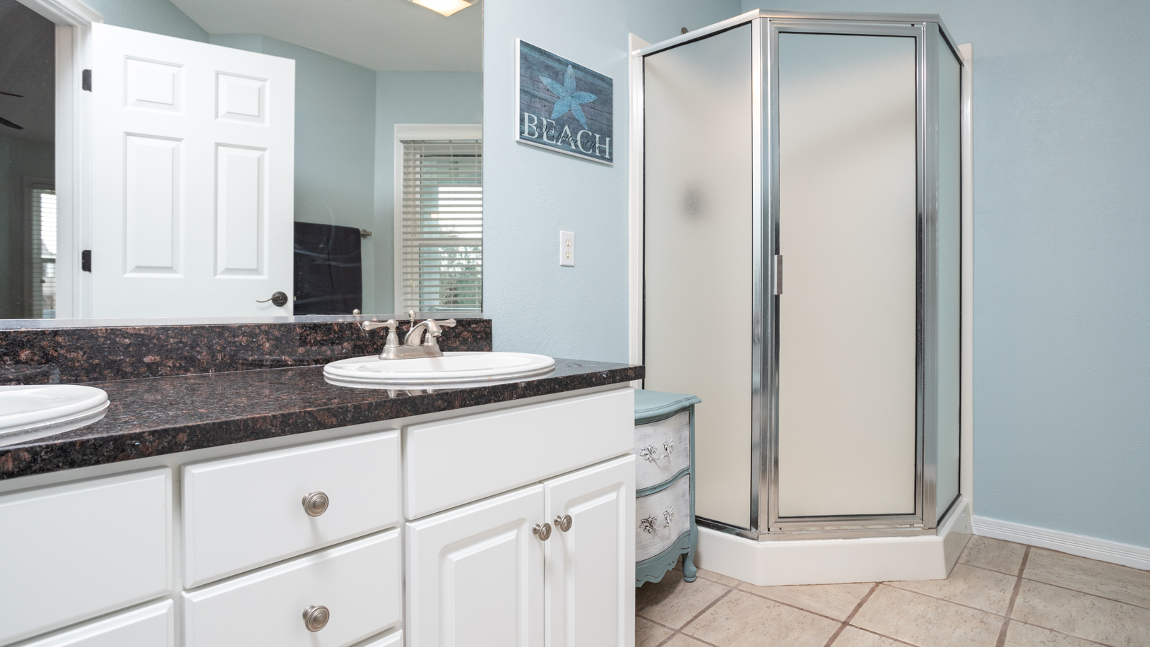 The Outer Banks Home 1015995
