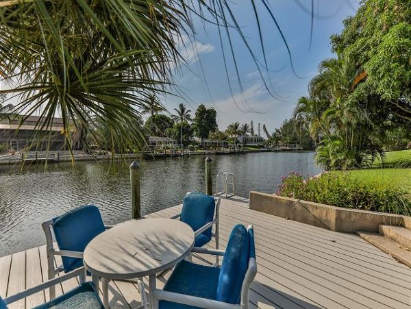 Sanibel 2 Bedroom Condo with Canal Views & Boat Dock