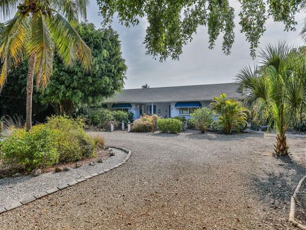 Sanibel 2 Bedroom Condo with Canal Views & Boat Dock