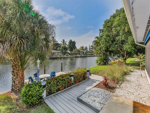 Sanibel 2 Bedroom Condo with Canal Views & Boat Dock