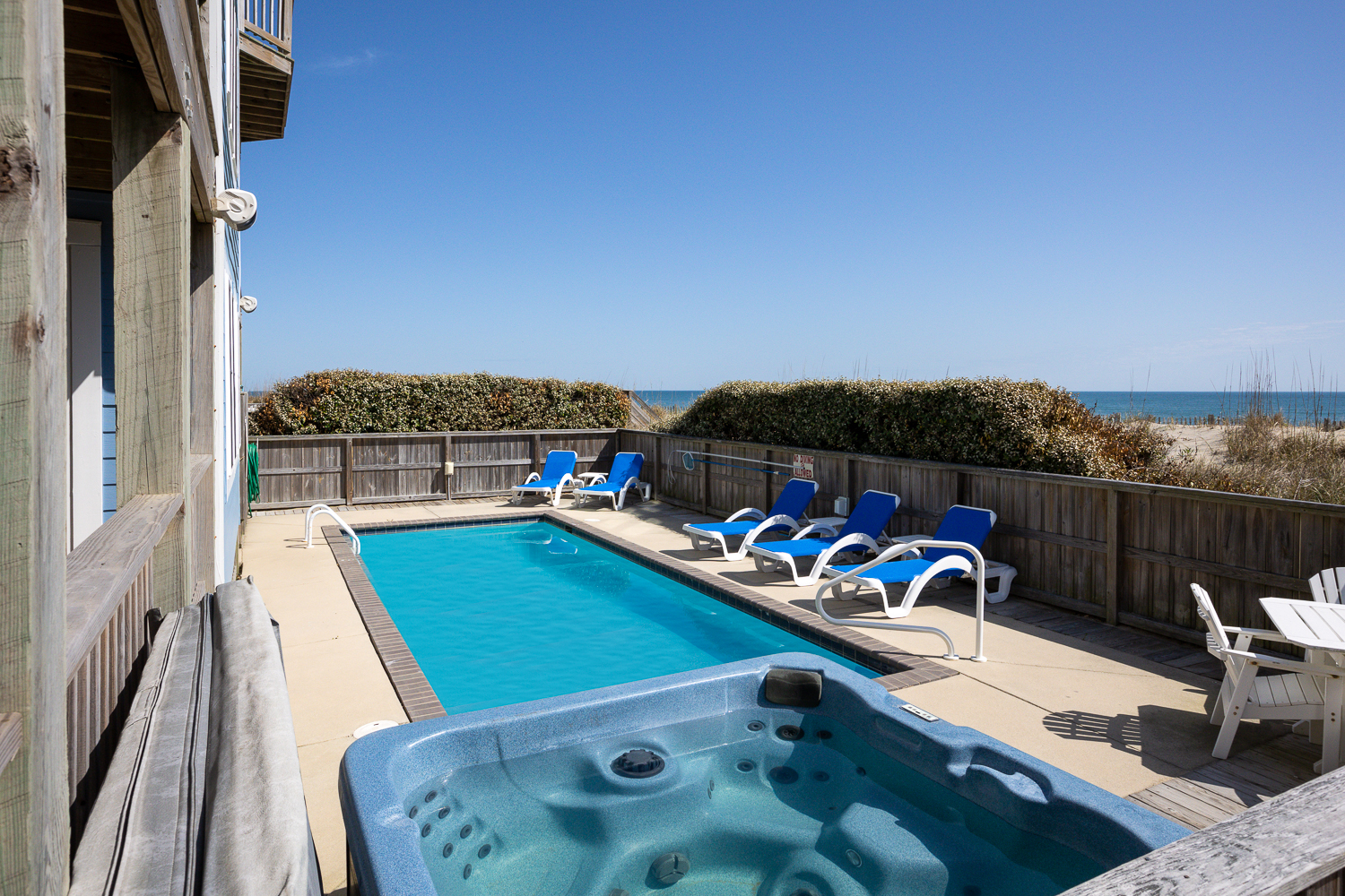 The Outer Banks Home 1016012