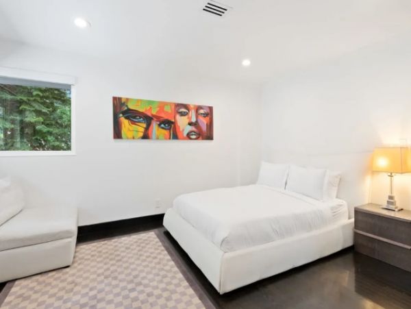 Luxury Four Bedroom Pool Home Sleeps 8