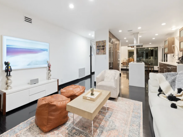 Luxury Four Bedroom Pool Home Sleeps 8
