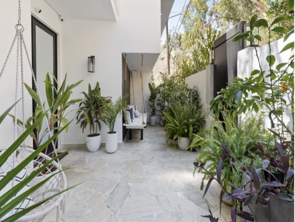 Luxury Four Bedroom Pool Home Sleeps 8
