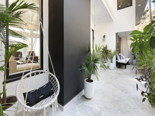 Luxury Four Bedroom Pool Home Sleeps 8