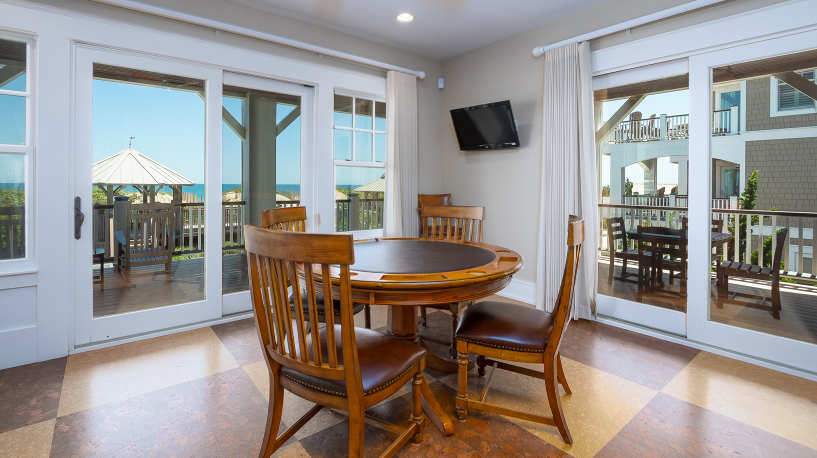 The Outer Banks Home 1016029