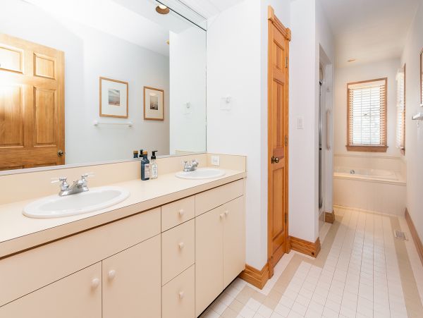 The Outer Banks Home 1016034