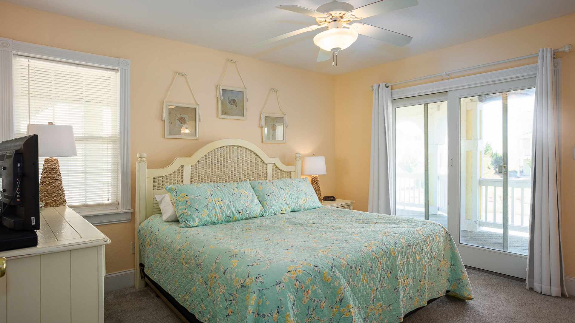 The Outer Banks Home 1016054