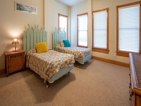 The Outer Banks Home 1016098