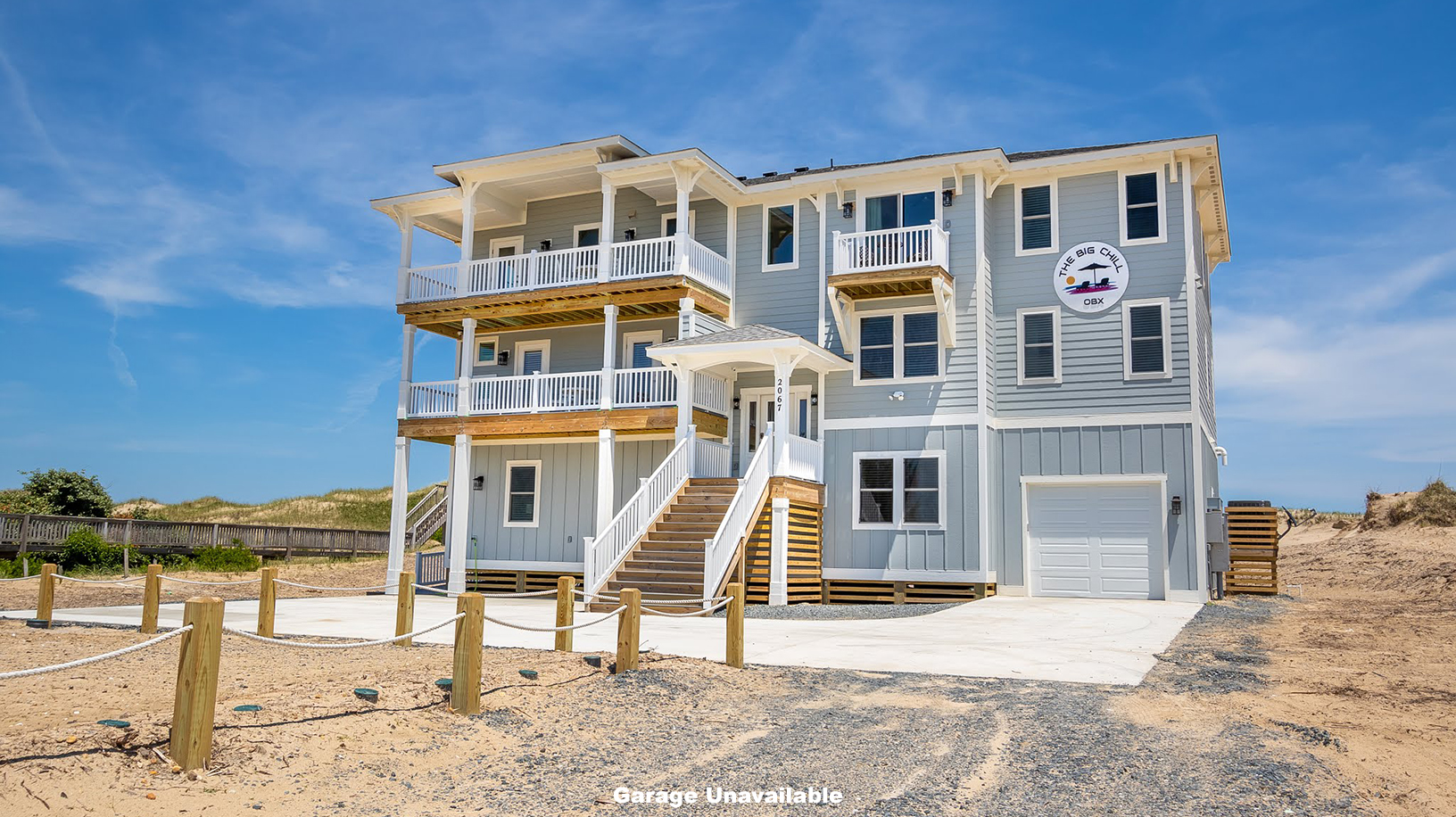 Tastefully Decorated Vacation Rental on The Carolinas
