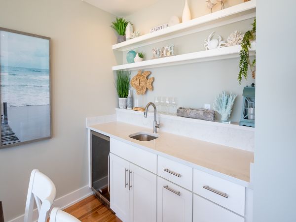 Tastefully Decorated Vacation Rental on The Carolinas