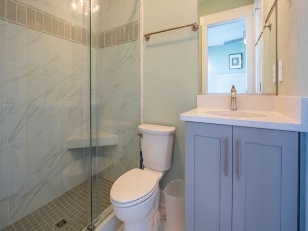 Tastefully Decorated Vacation Rental on The Carolinas