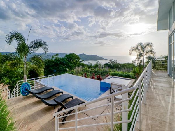 Luxury Vacation Villa in Costa Rica with Amazing Ocean Views